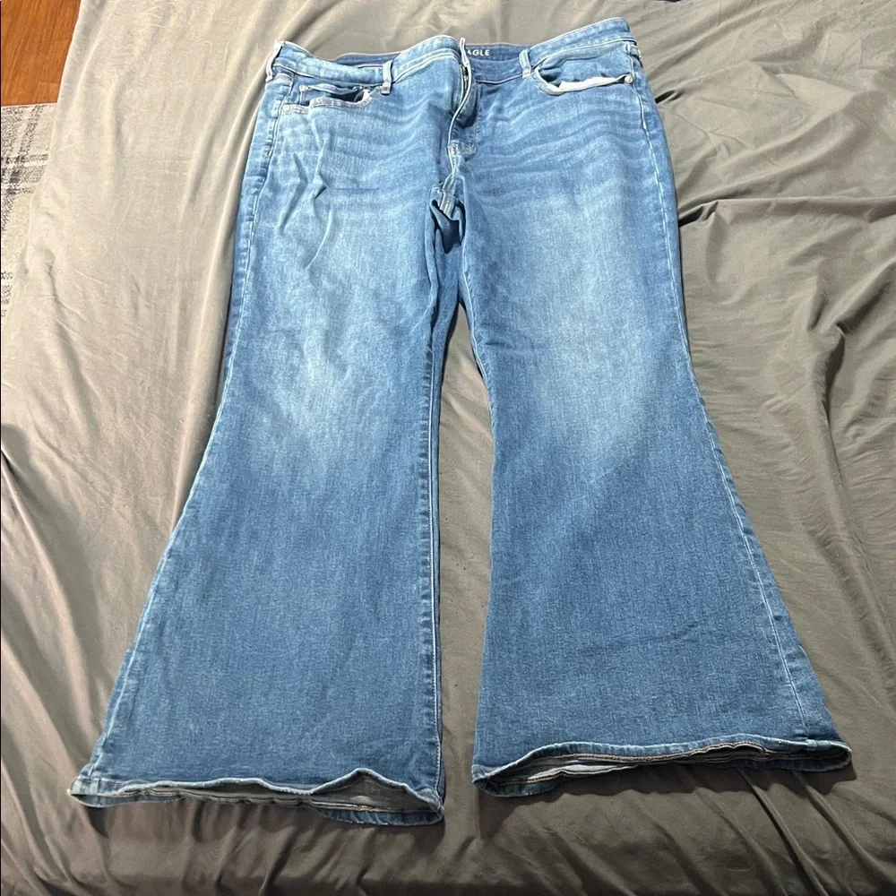 American Eagle Outfitters Light Blue Flare Jeans - Picture 1 of 5